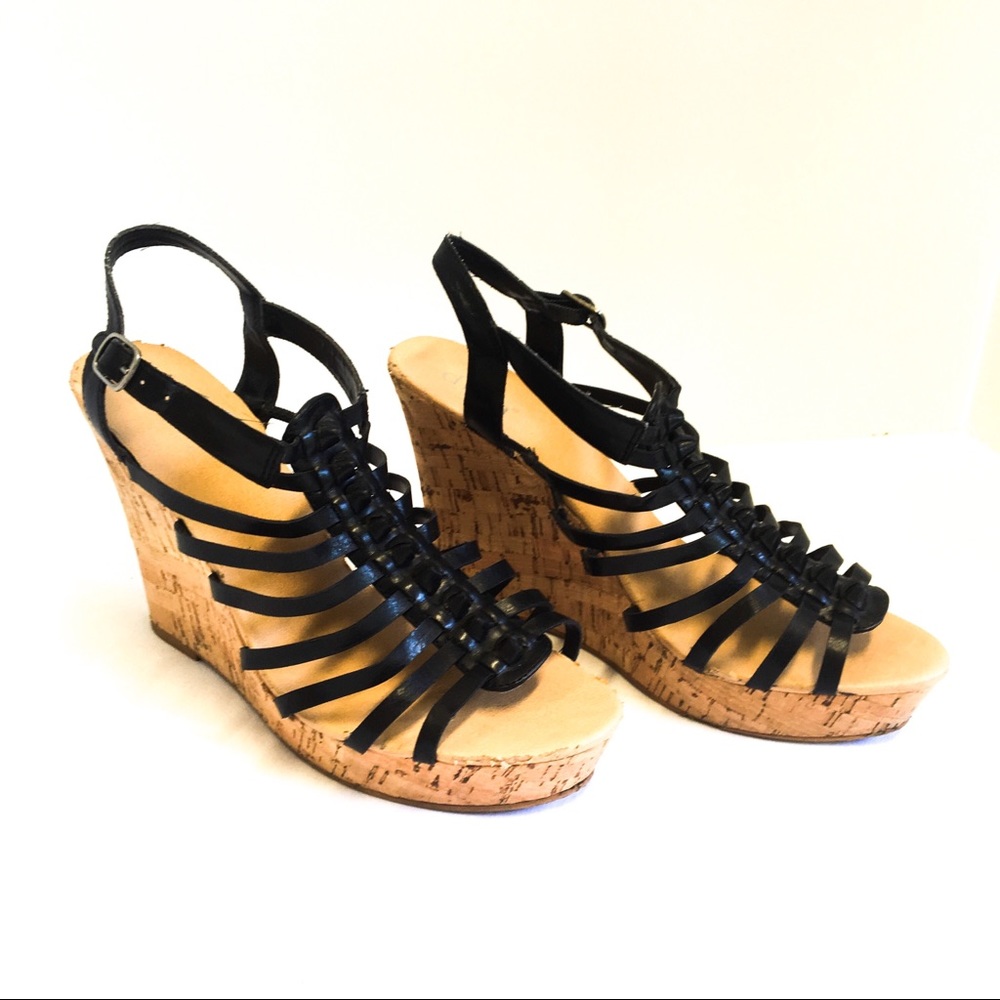 Diba Cork Runnning Hot Gladiator Black Wedges GUC - Picture 6 of 8